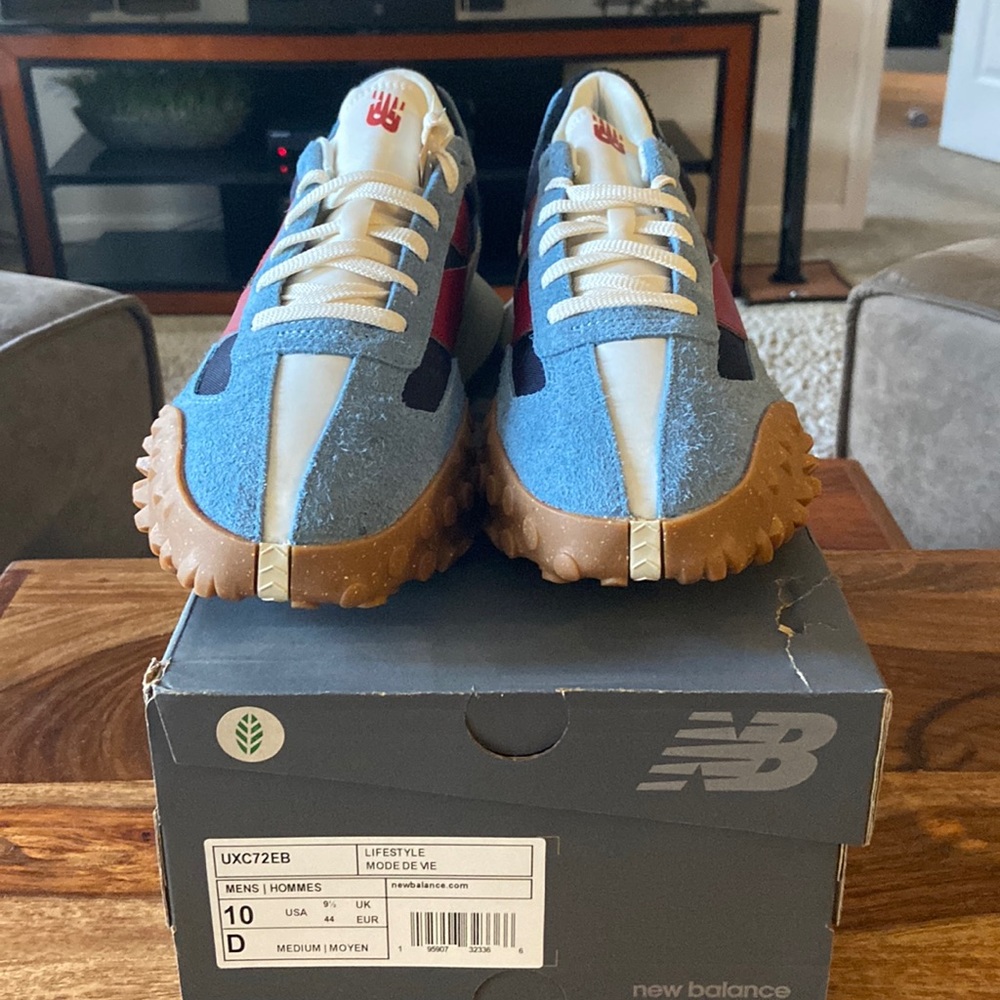 Brand New never Worn 10 1/2 Men’s NEW BALANCE UXC72EB